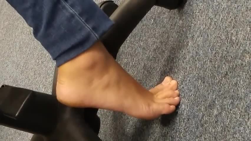 Daisy reccomend candid office feet