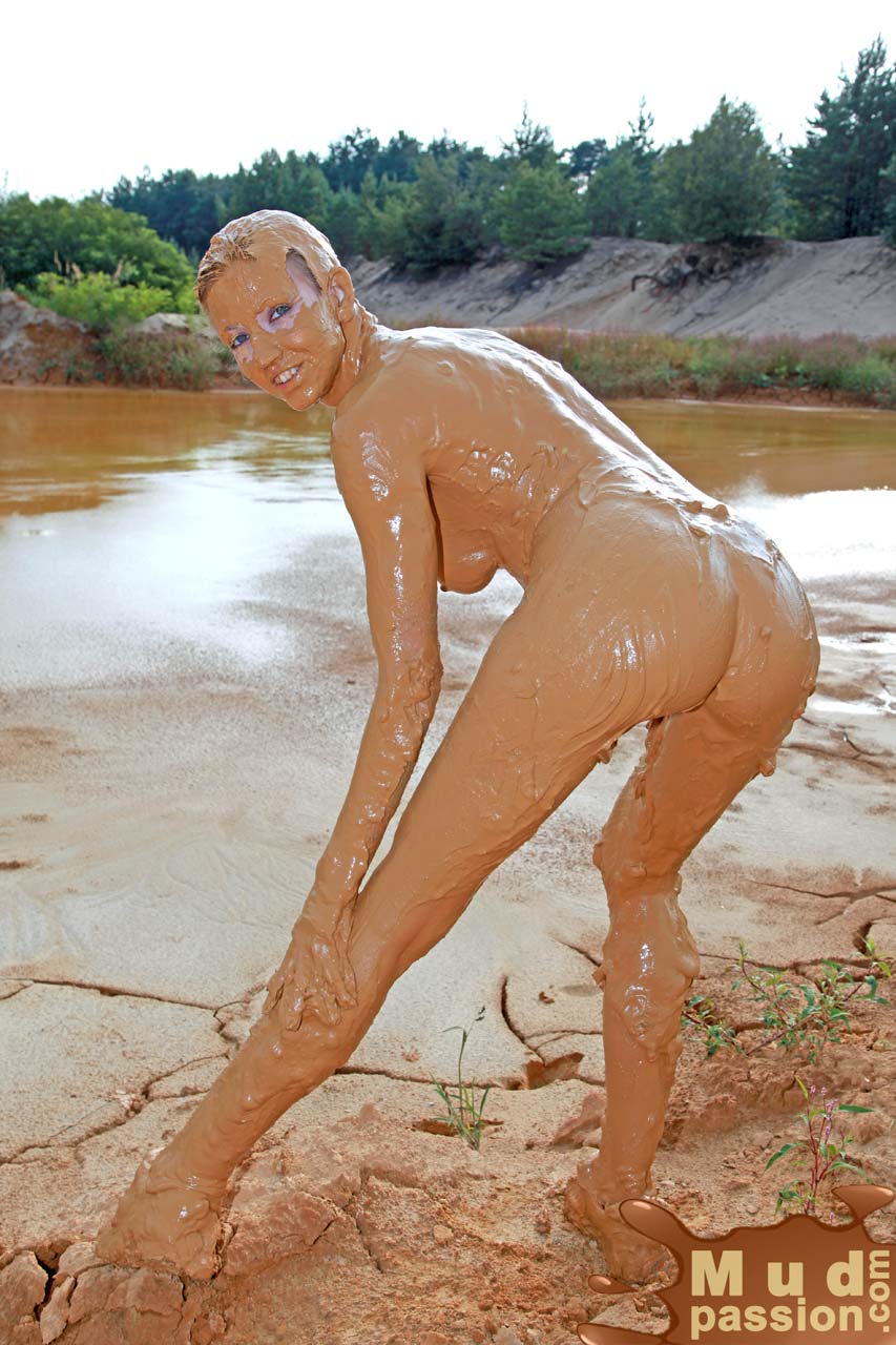 Mud naked nude topless - New porn