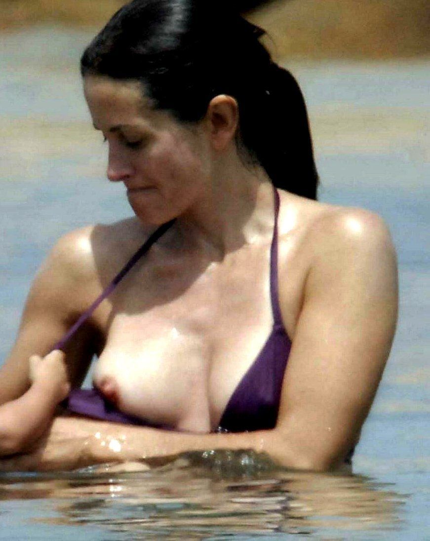 Courtney cox pussy oops