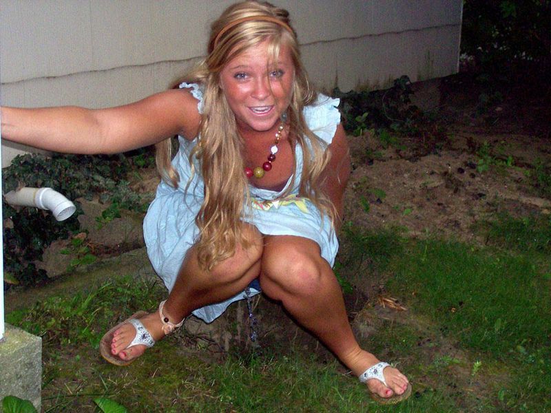 King K. reccomend College girl peeing naked