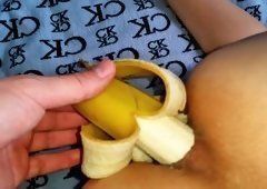 White L. reccomend eat banana ass