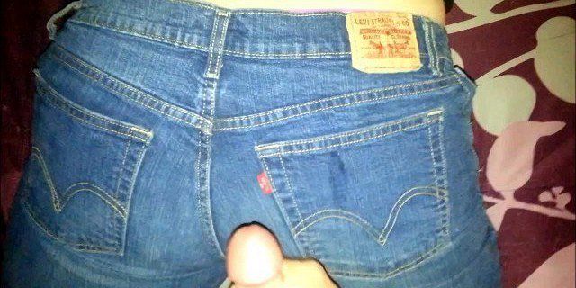 The S. recommendet cumshot jeans